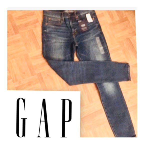 Gap Mid Rise Jeans. Equal to size 7/8 - Picture 9 of 12